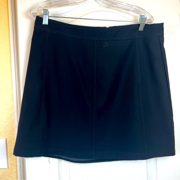 Louis Vuitton Uniform A-line Classic Length Mini Skirt Black Size EU 46 US 14 - Picture 1 of 11